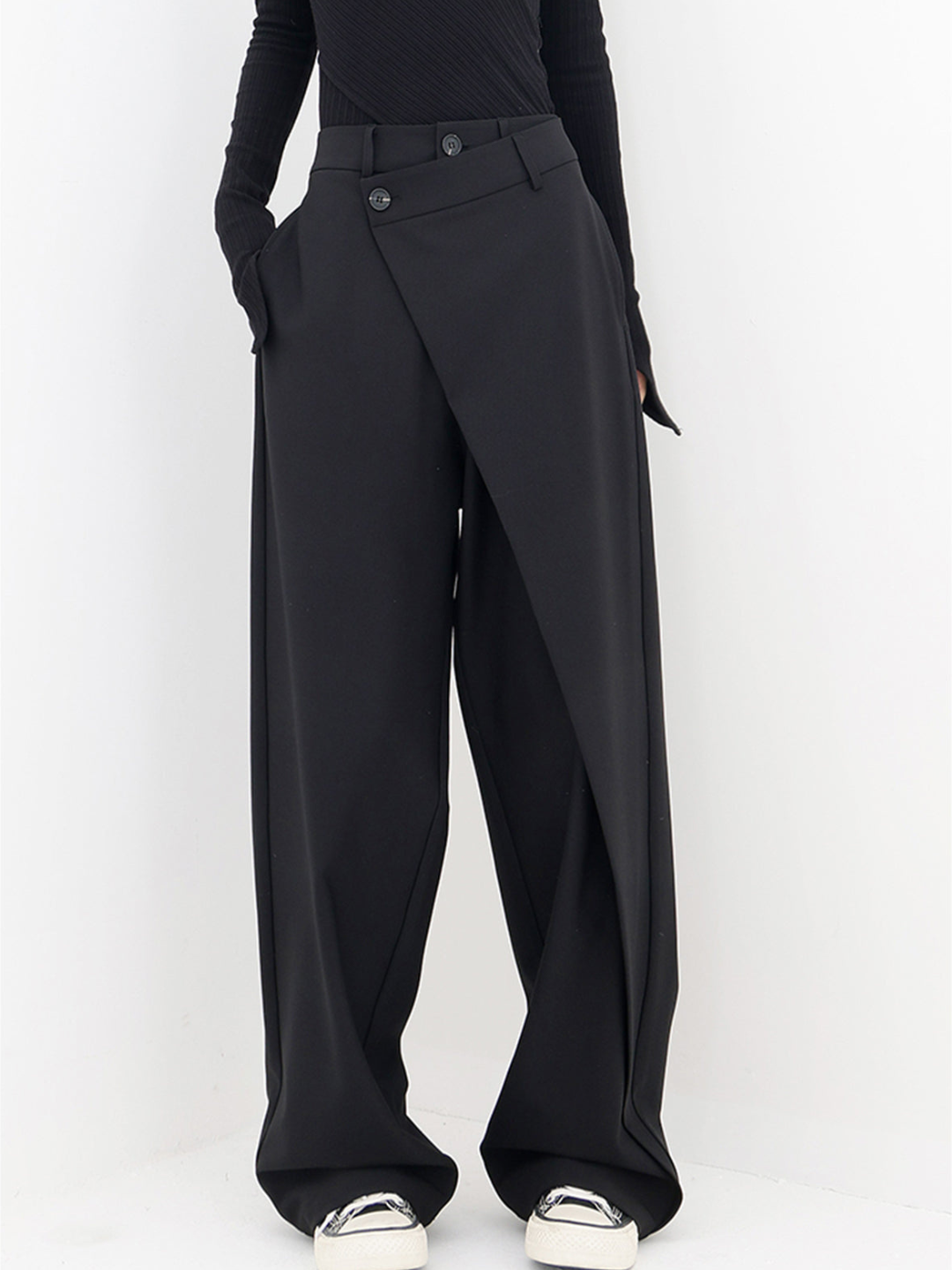 Clara | Relaxed Fit Trousers Crafted from Luxe Fabric