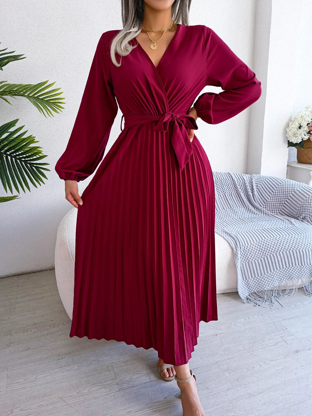 Lena | Elegant V-Neck Pleated Maxi Dress With Long Sleeves