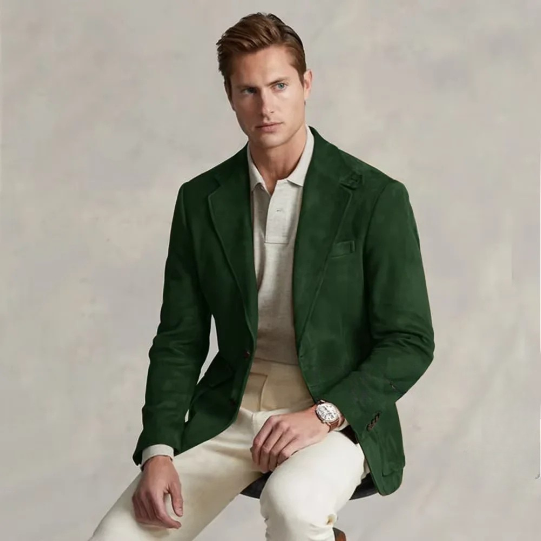 HENNING IN STYLISH BLAZER