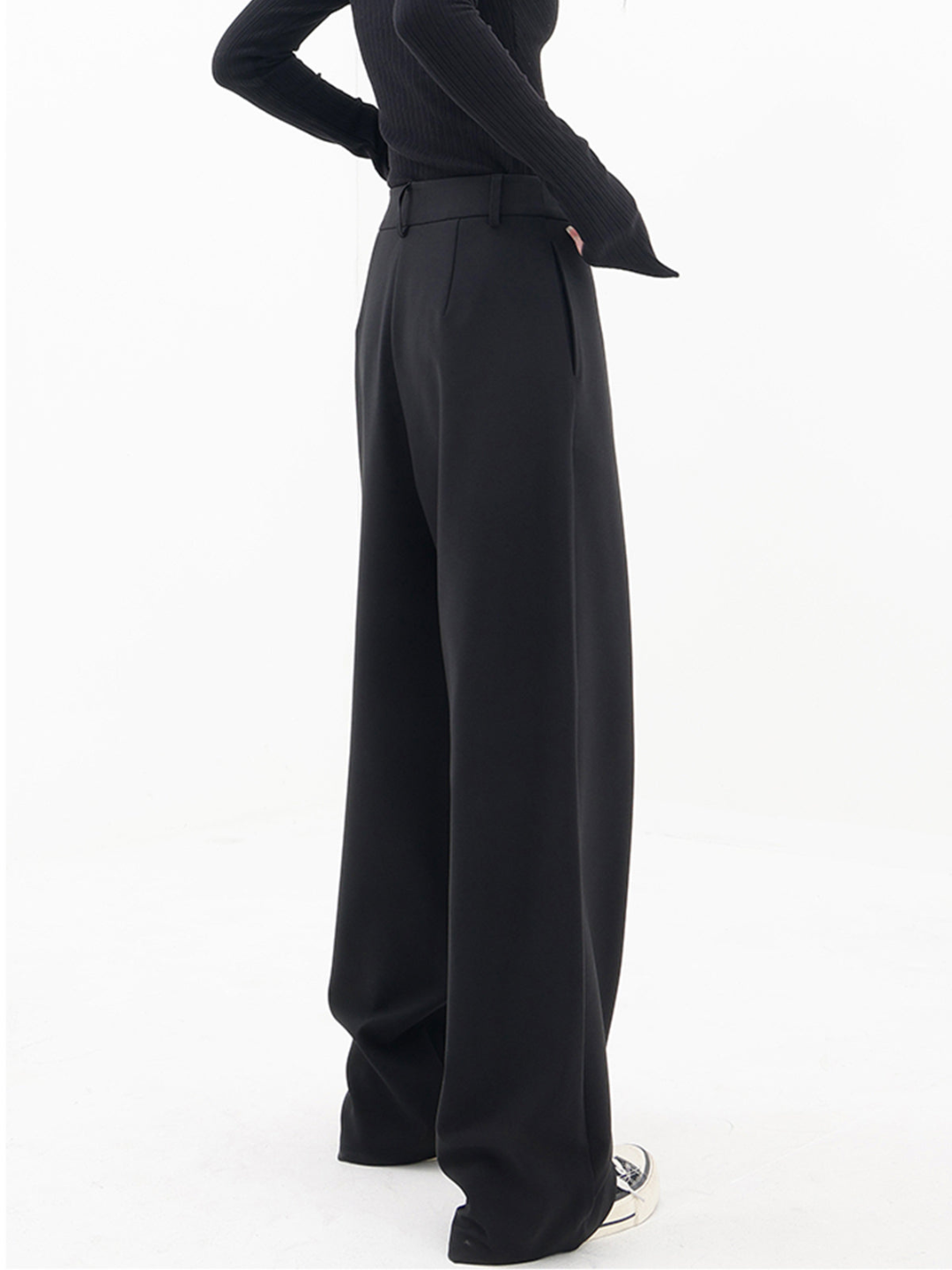 Clara | Relaxed Fit Trousers Crafted from Luxe Fabric