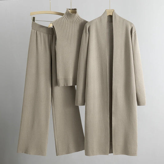 Isadora | Cozy Three-Piece Ensemble